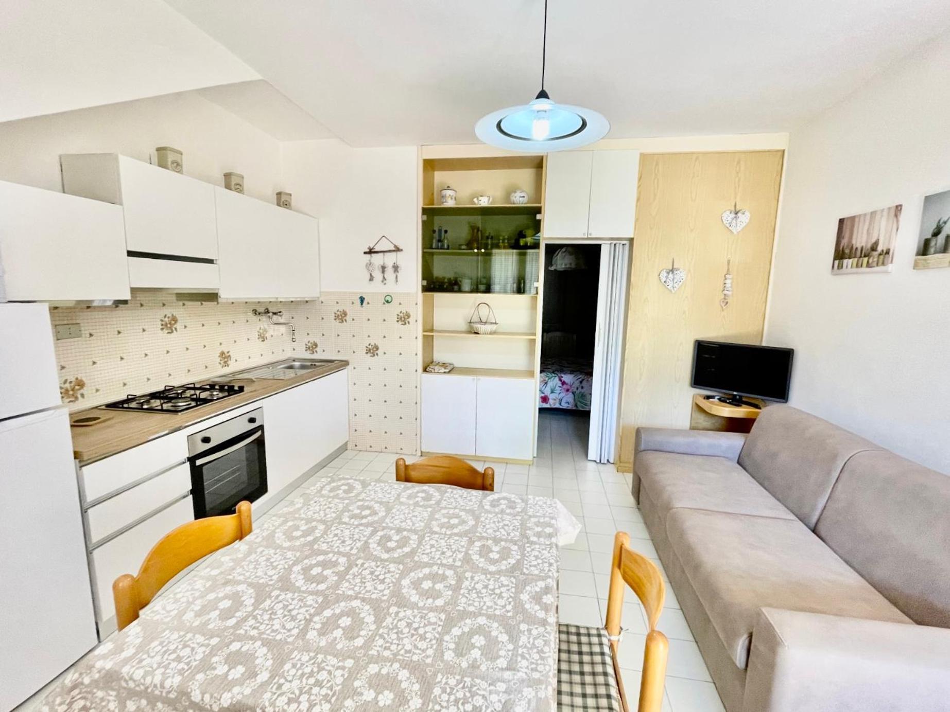 Appartamenti Via Dei Cipressi Marina Di Bibbona Extérieur photo