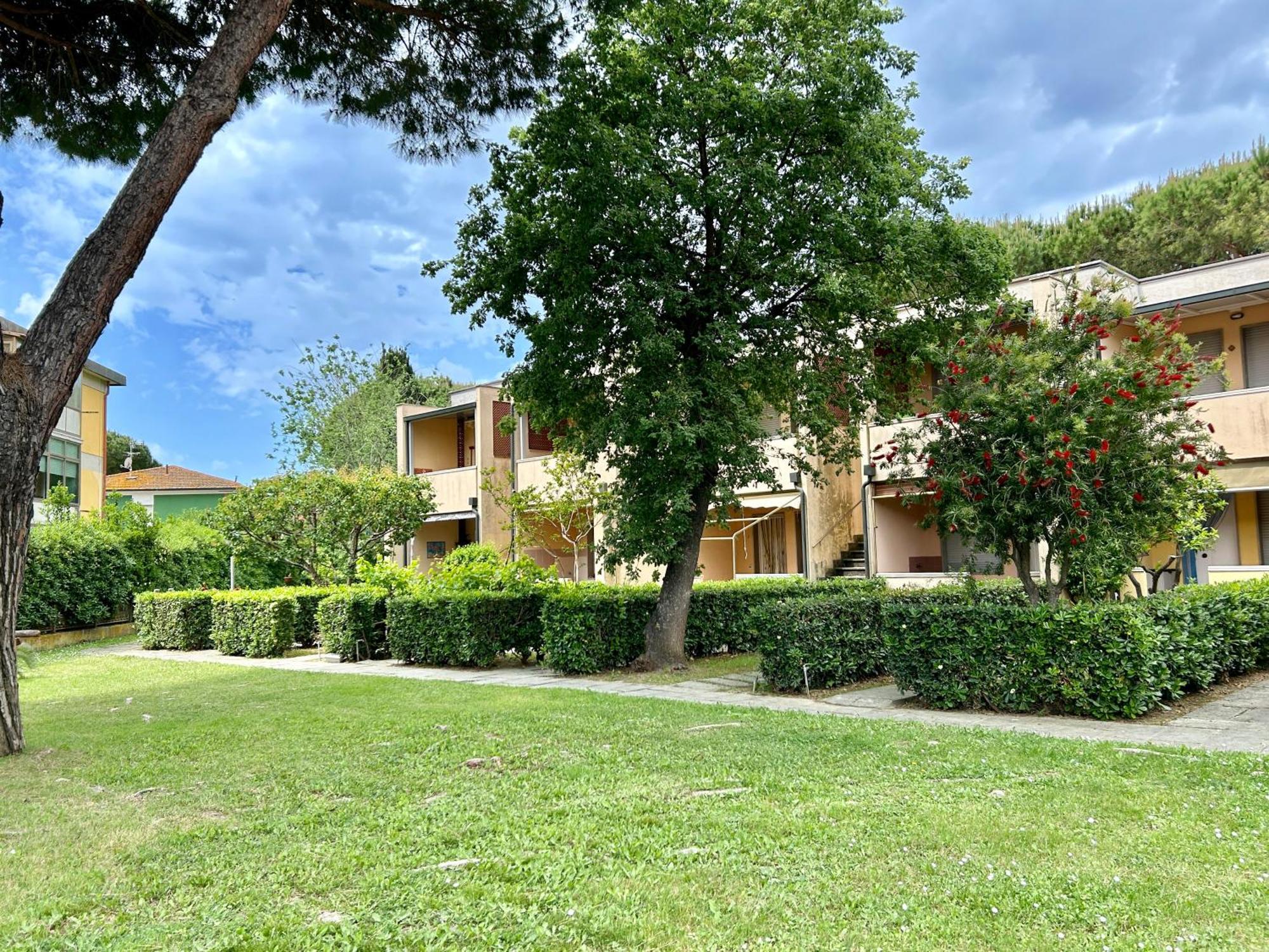 Appartamenti Via Dei Cipressi Marina Di Bibbona Extérieur photo